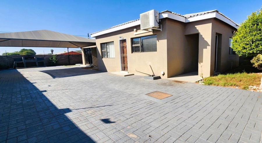 3 Bedroom Property for Sale in Bellvue Northern Cape